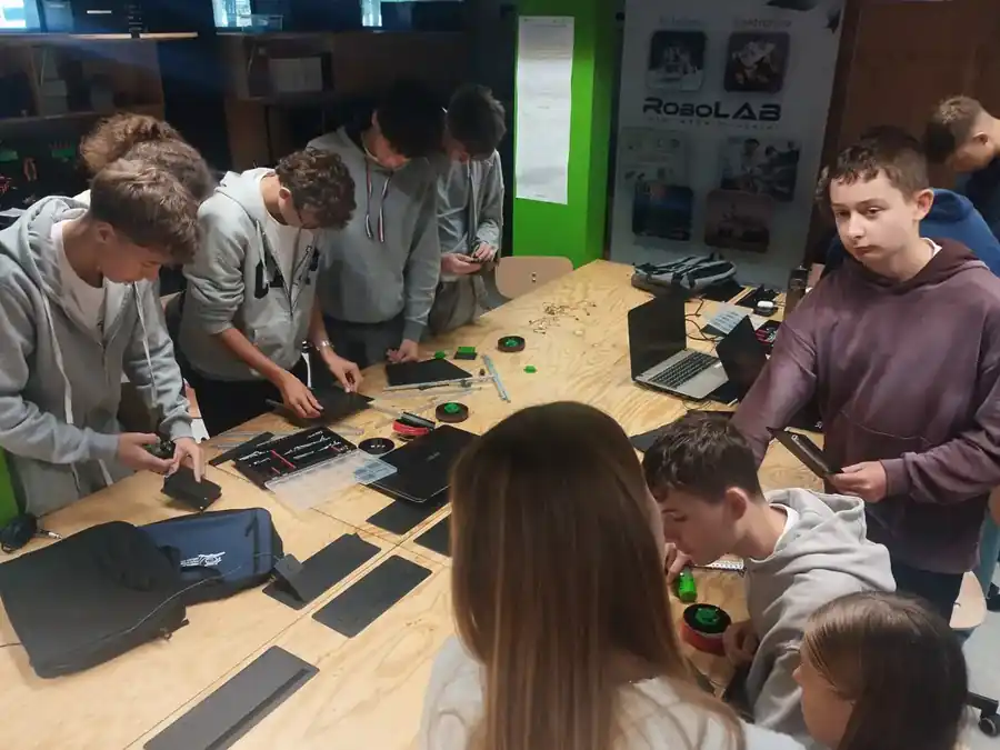Zajęcia z robotyki w ALO