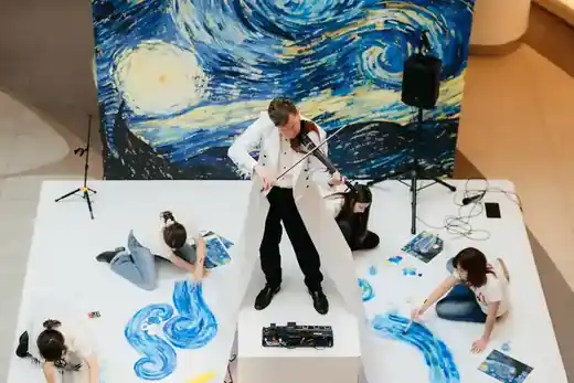 Instalacja artystyczna inspirowana malarstwem